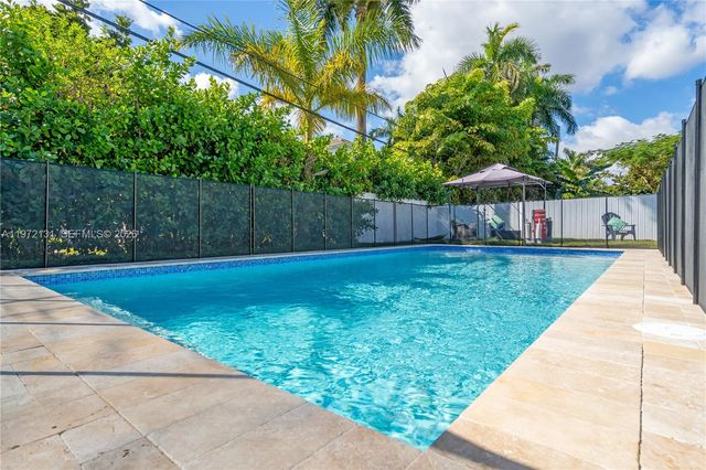 348 NE 117th St, Miami, FL 33161