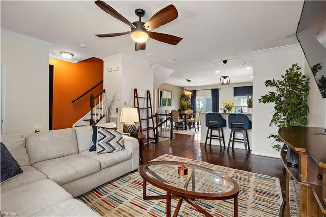 615 Dupree LN, Chesapeake, VA 23324