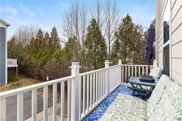 615 Dupree LN, Chesapeake, VA 23324