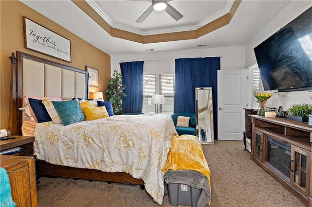 615 Dupree LN, Chesapeake, VA 23324