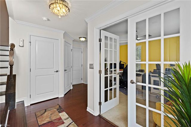 615 Dupree LN, Chesapeake, VA 23324