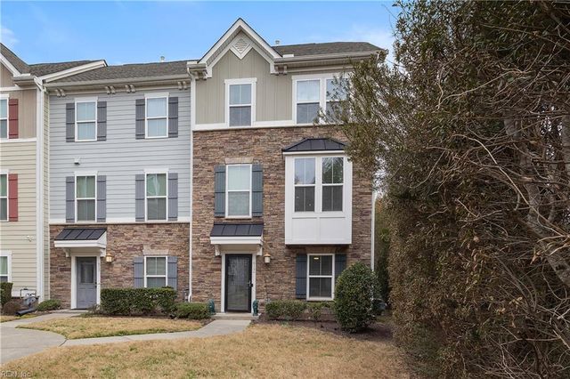 615 Dupree LN, Chesapeake, VA 23324