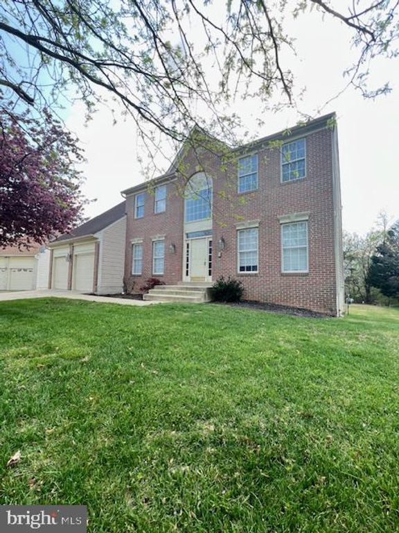 Image 1 of property listing at 2608 PEBBLEBROOK TERRACE CT, Waldorf, MD 20603
