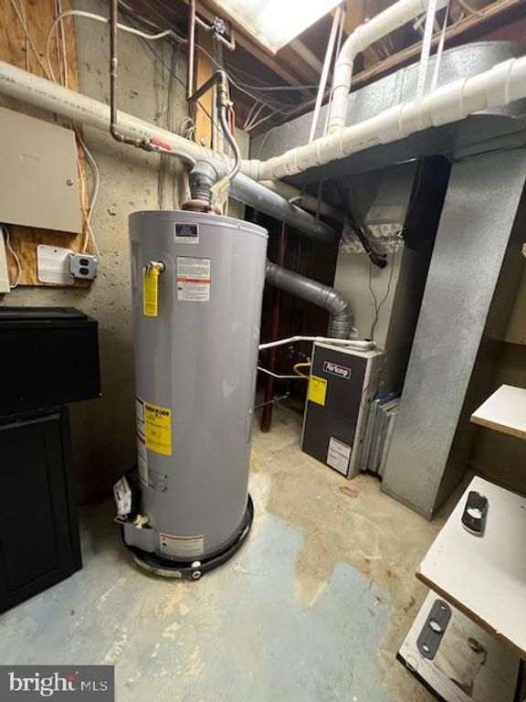 Image 41 of property listing at 2608 PEBBLEBROOK TERRACE CT, Waldorf, MD 20603