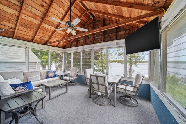 4834 Round Lake Highway, Woodstock Twp, MI 49253