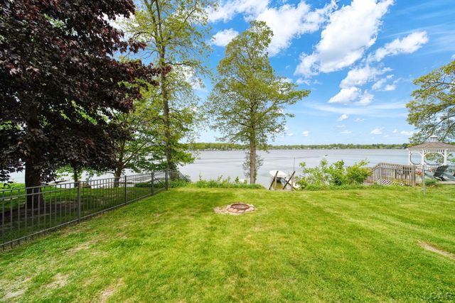 4834 Round Lake Highway, Woodstock Twp, MI 49253