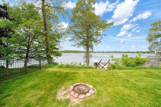 4834 Round Lake Highway, Woodstock Twp, MI 49253