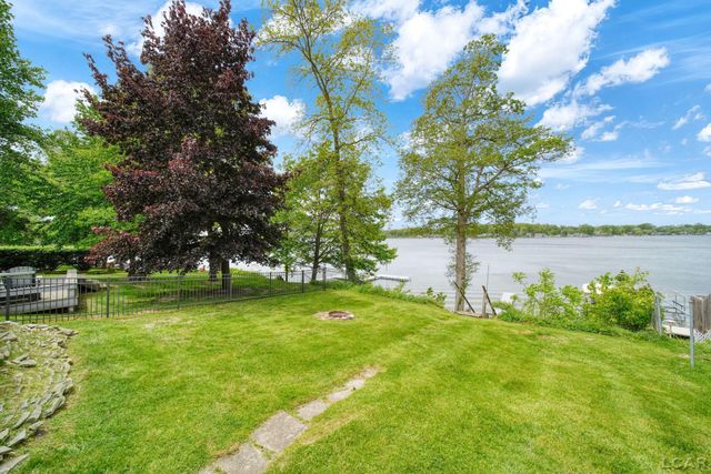 4834 Round Lake Highway, Woodstock Twp, MI 49253