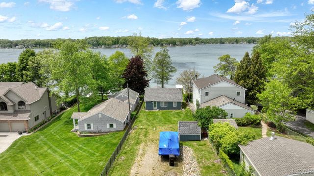 4834 Round Lake Highway, Woodstock Twp, MI 49253