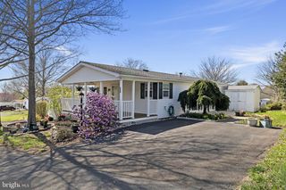 442 MANOR HOUSE LN, Souderton, PA 18964