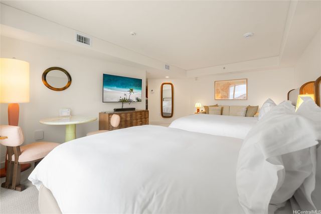 223 Saratoga Road 1310, Honolulu, HI 96815