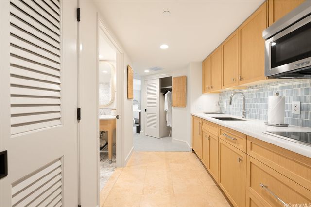 223 Saratoga Road 1310, Honolulu, HI 96815