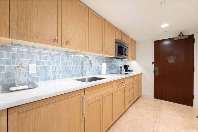 223 Saratoga Road 1310, Honolulu, HI 96815