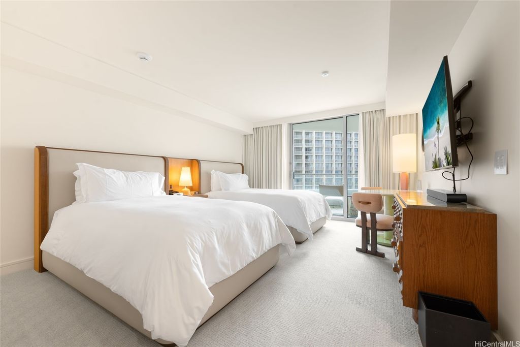 223 Saratoga Road 1310, Honolulu, HI 96815