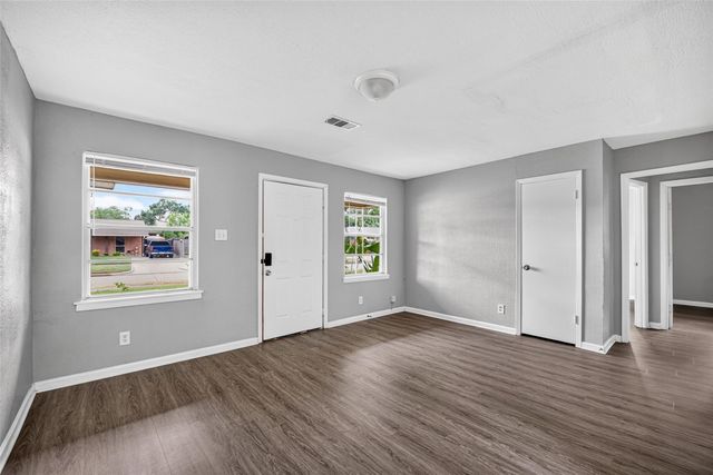9610 Foredale Street, Houston, TX 77075