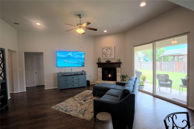 203 Summer Park BND, Cedar Park, TX 78613