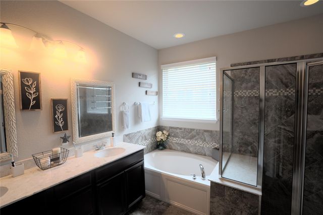 203 Summer Park BND, Cedar Park, TX 78613