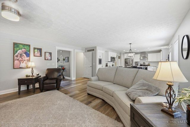 955 Greengate Drive, Lebanon, OH 45036