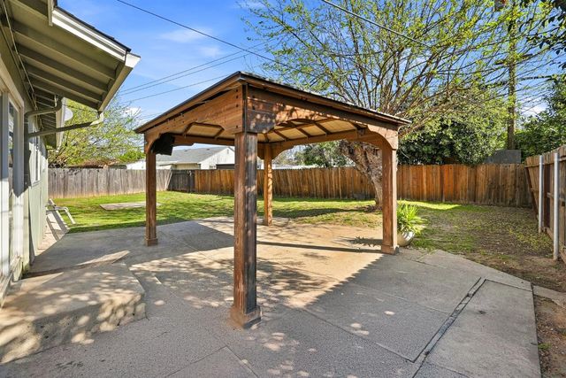 10720 Zueger Ct, Rancho Cordova, CA 95670