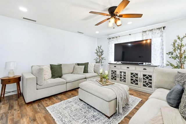 10720 Zueger Ct, Rancho Cordova, CA 95670