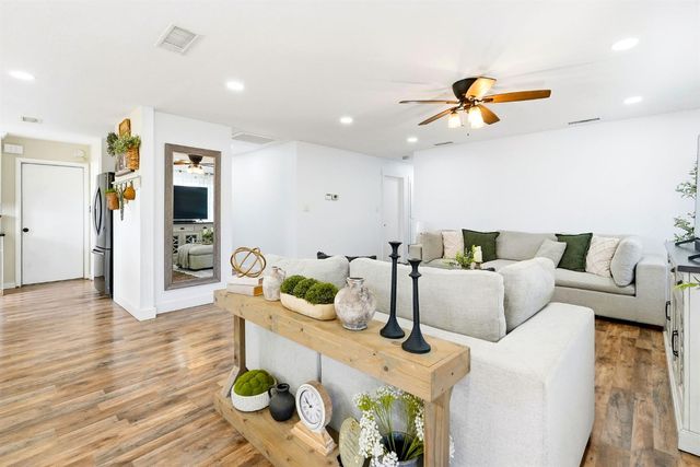 10720 Zueger Ct, Rancho Cordova, CA 95670