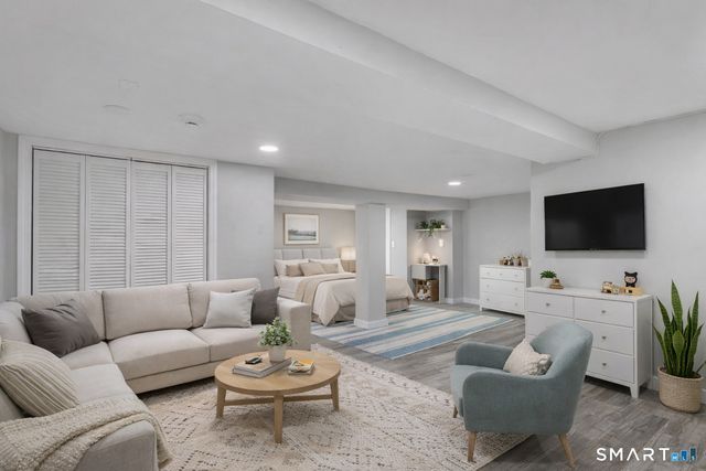 382 Vine Street, Hartford, CT 06112