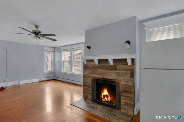 382 Vine Street, Hartford, CT 06112