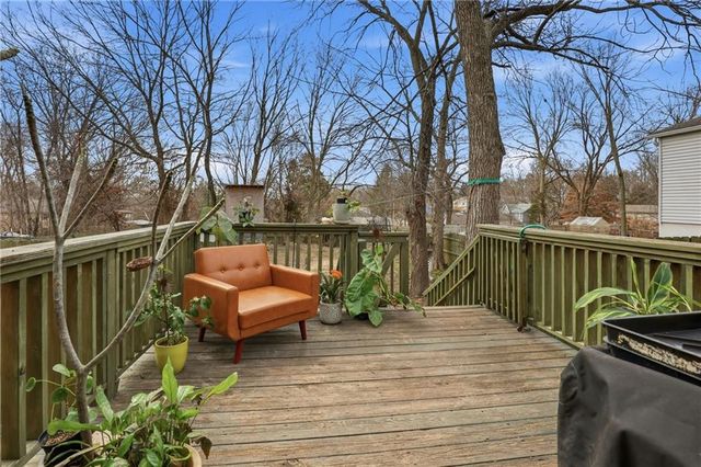 537 E Mill Street, Liberty, MO 64048