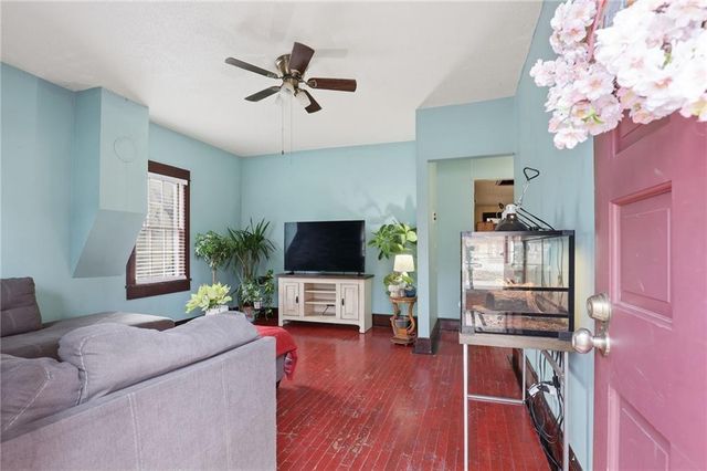 537 E Mill Street, Liberty, MO 64048