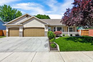 2903 N Rough Stone Way, Meridian, ID 83646