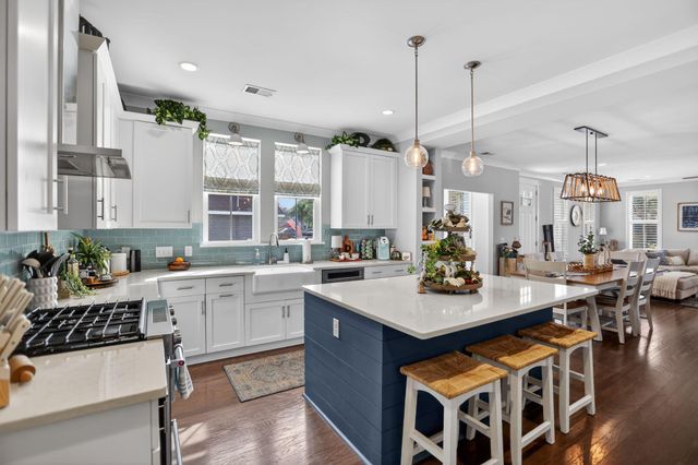 706 Kent Street, Mount Pleasant, SC 29464