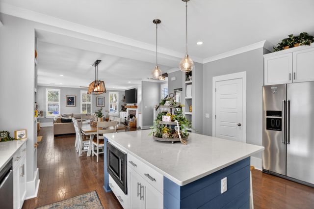 706 Kent Street, Mount Pleasant, SC 29464