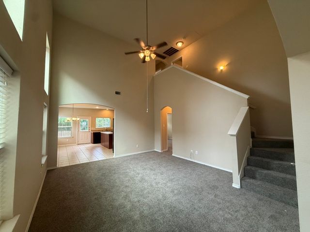 5548 Thunder Bay Drive, Fort Worth, TX 76119