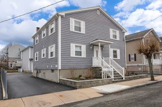 9 Shamrock St, Peabody, MA 01960