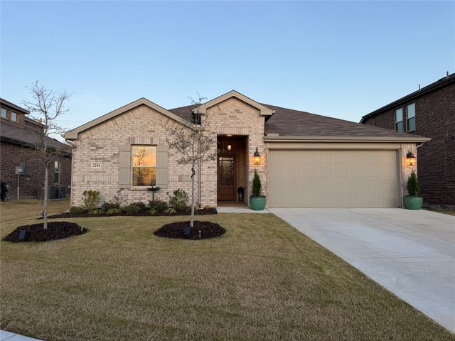 2204 Kansas Street, Royse City, TX 75189