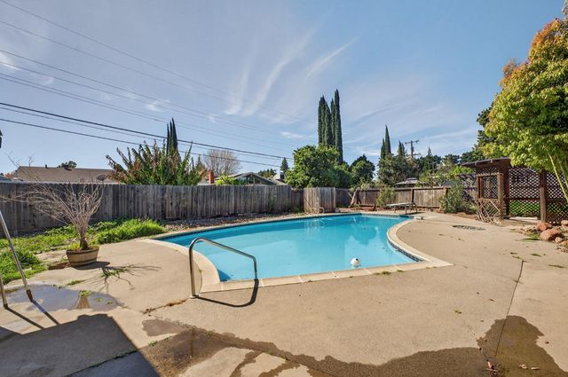 500 Ohlson St, Yuba City, CA 95991