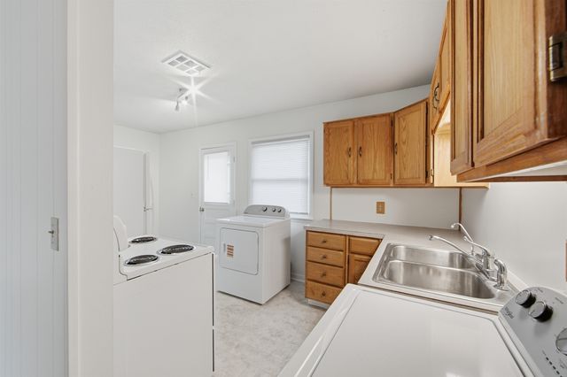 6654 N Longmont St, Park City, KS 67219