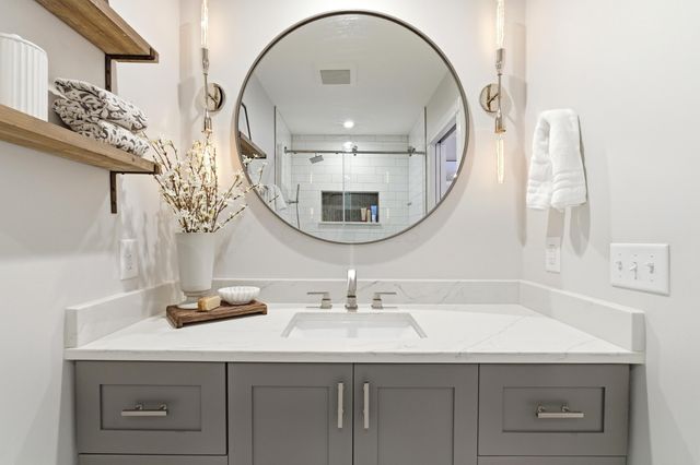 53 E Prescott Street, Columbus, OH 43215