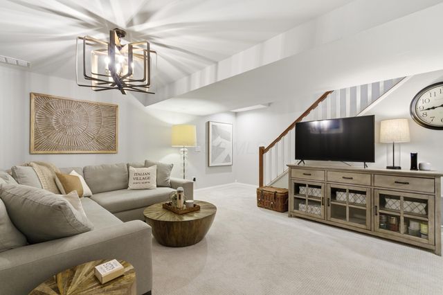 53 E Prescott Street, Columbus, OH 43215