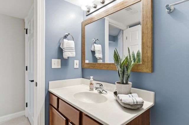 53 E Prescott Street, Columbus, OH 43215