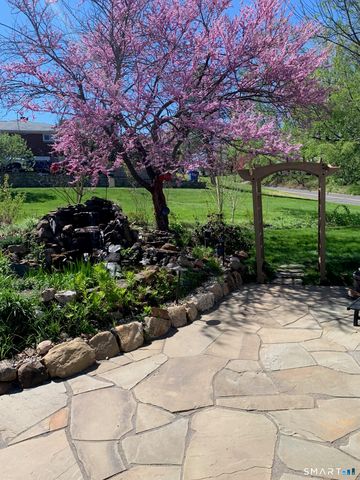 153 Country Club Road, Middletown, CT 06457