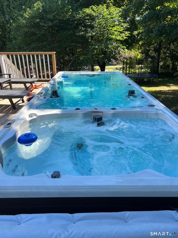 153 Country Club Road, Middletown, CT 06457