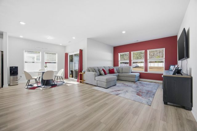 964 Maya Layne Dr., Little River, SC 29566