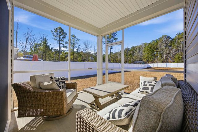 964 Maya Layne Dr., Little River, SC 29566