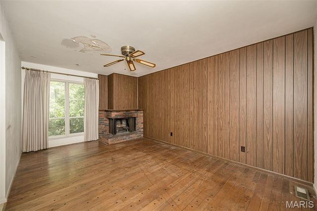 3705 Seville Drive, Florissant, MO 63033