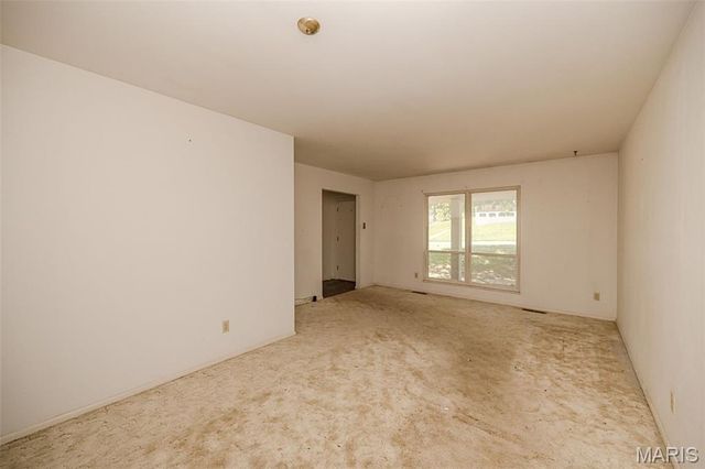 3705 Seville Drive, Florissant, MO 63033