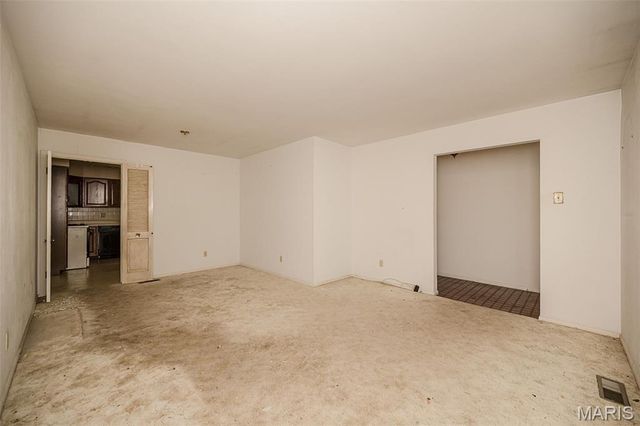 3705 Seville Drive, Florissant, MO 63033