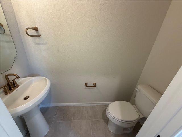 225 Leeland DR, Liberty Hill, TX 78642