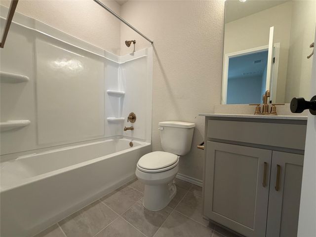 225 Leeland DR, Liberty Hill, TX 78642