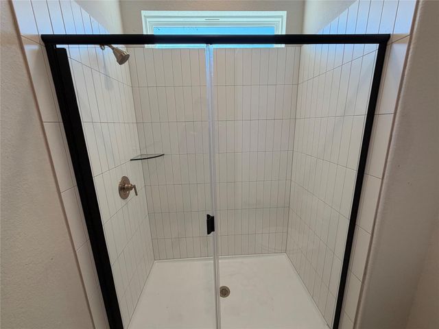 225 Leeland DR, Liberty Hill, TX 78642